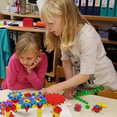 Kita Johanngeorgenstadt Kinder mit Bausteinen