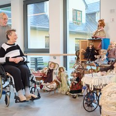 Senioren im Rollstuhl