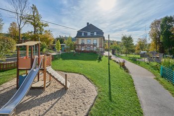 Kita Bienenkorb Rutsche